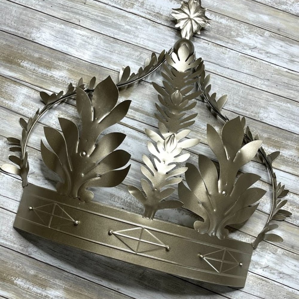 Silver Metal Canopy Bed Crown